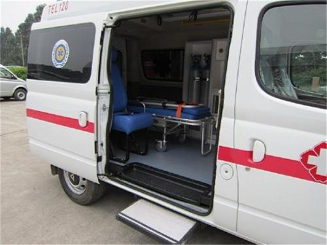 贡嘎救护车出租服务案例7